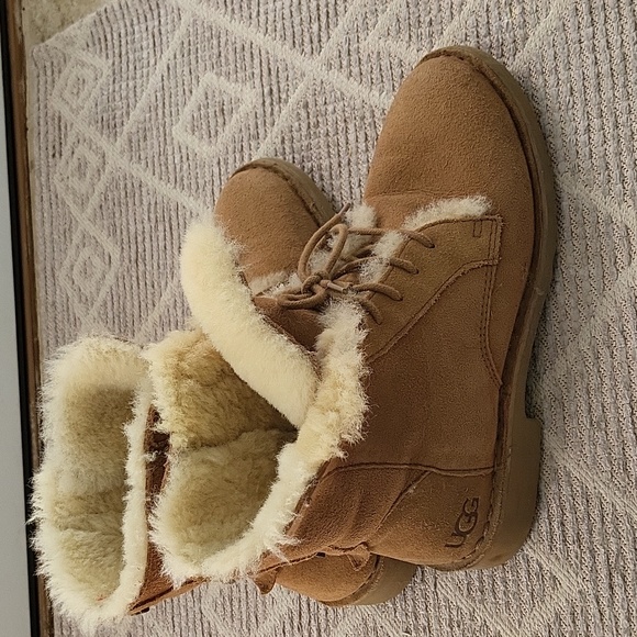 UGG lace up boots - Picture 4 of 8